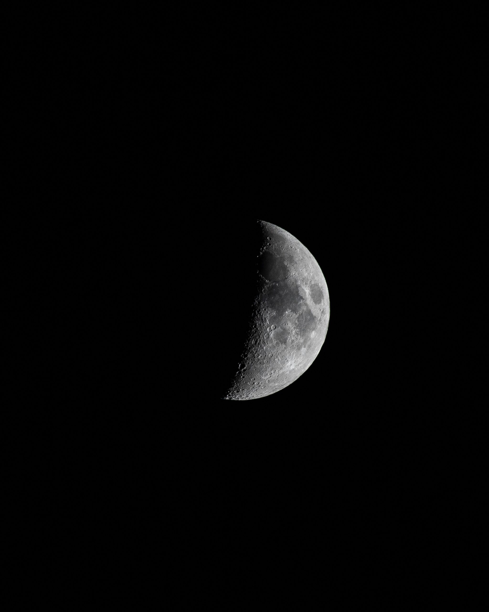 Warum hat der Mond unterschiedliche Formen? | Lernspiel
